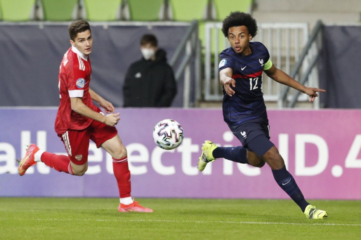 Robinson excited by Kounde to Spurs claim