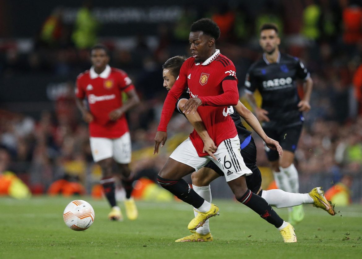 Everton: "Ronaldo-esque" £10m Target Can Finally Replace Gordon At Goodison Park